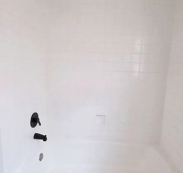 1512 W College St — Photo 24