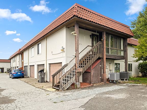 2nd image of 2816 Punto Alto Cir