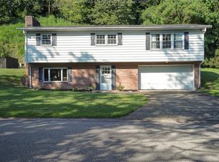 1106 Montrose Dr, South Charleston, WV
