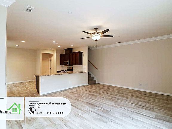 4th image of 838 Mission De Oro Dr #B