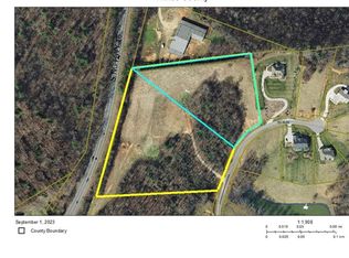 43 & 44 Peterson Pond Dr, Wilkesboro, NC 28697