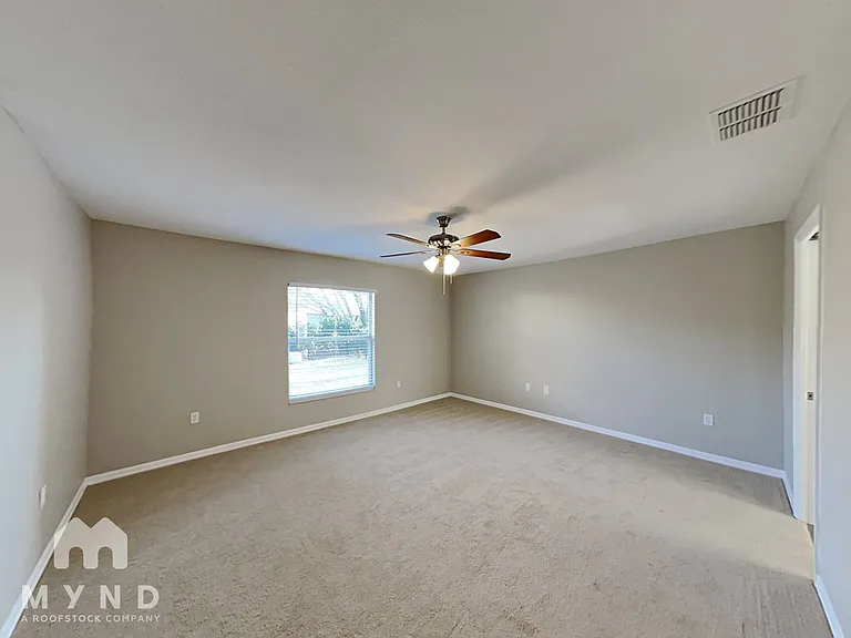 3189 Thoroughbred Loop N — Photo 12