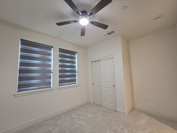 5th image of 3046 Paxton Ct