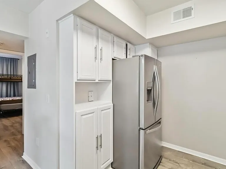 1010 Villagio Cir #108 — Photo 33