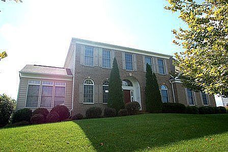 BRICK FRONT COLONIAL