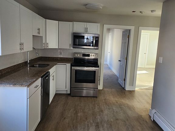 2nd image of 100 Main St #19