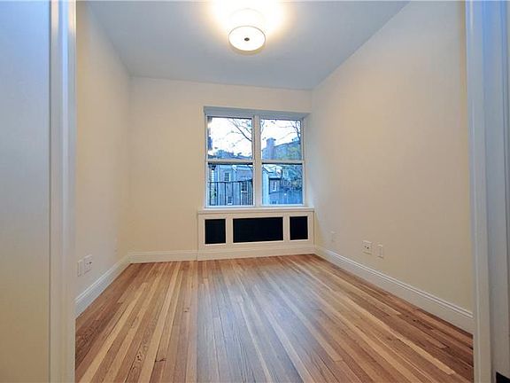 5th image of 125 Christopher St APT 5J