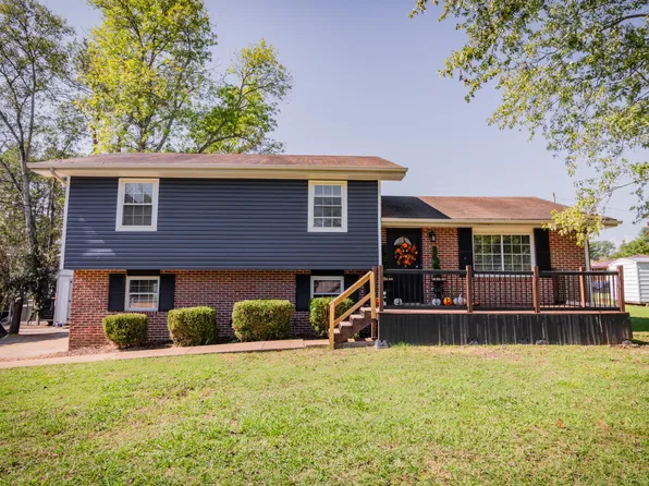 206 Becky Dr, Rossville, GA 30741