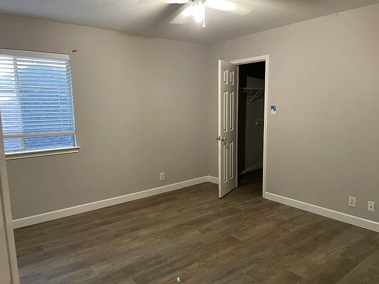 13914 Riverbank Pass — Photo 8