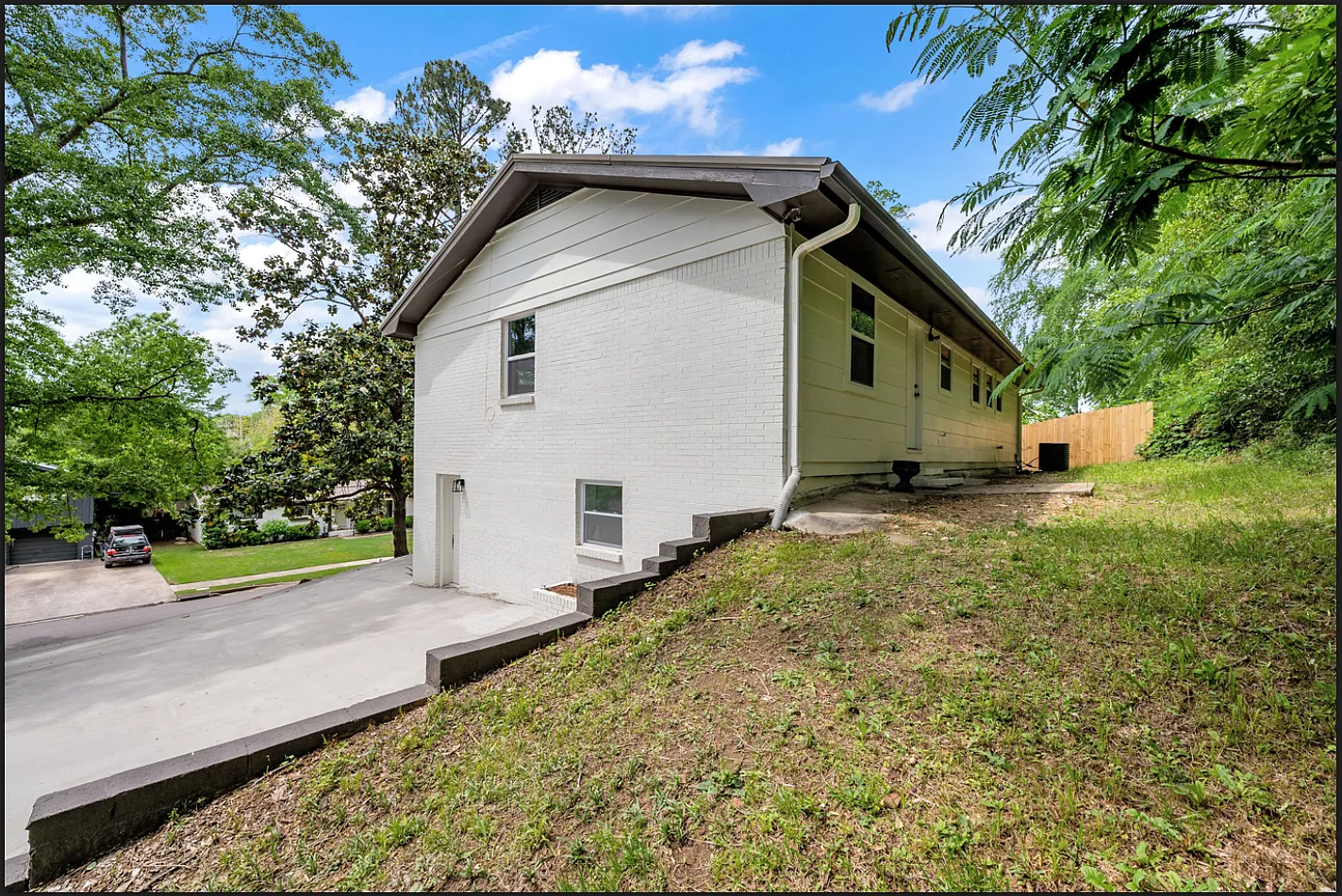 6 bed, 2800 sqft, $4,500 — Photo 3