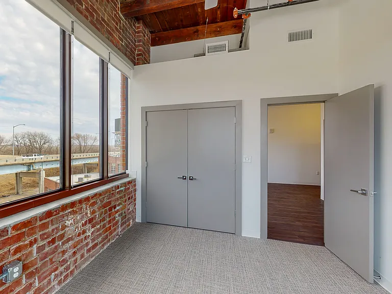 Station Lofts — Photo 16