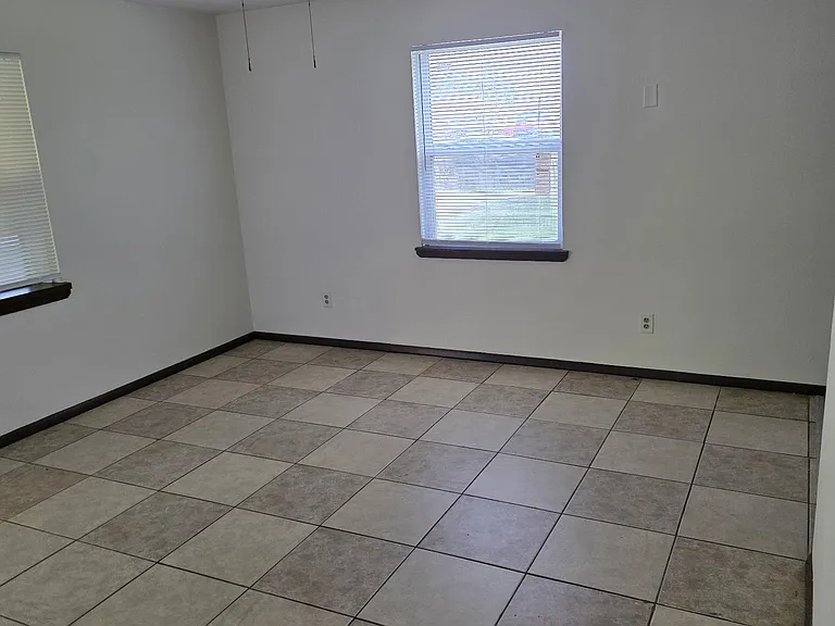 2630 Hyde Ave #B — Photo 13