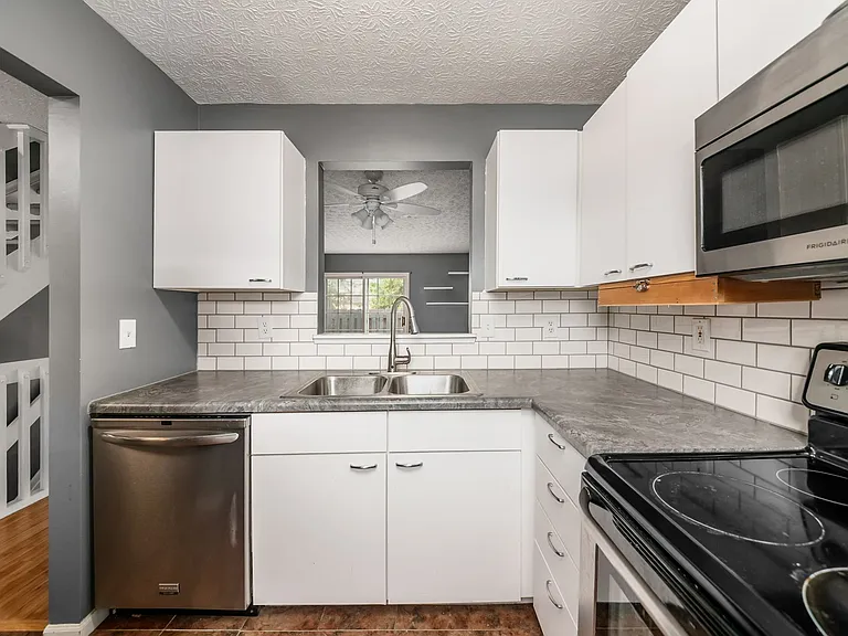 2248 Lila Way — Photo 9