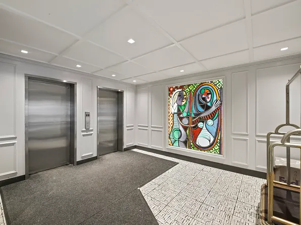 210 East 58th Street image 16 of 19