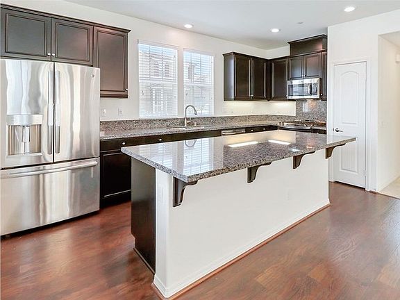 2nd image of 24276 Verdugo Cir