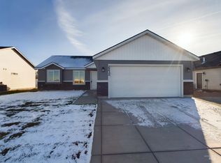 2232 Zion St, Burley, ID 83318