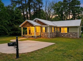 219 Henrietta Ave E, Greenwood, SC 29649