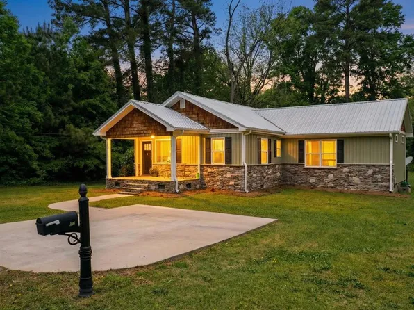 219 Henrietta Ave E, Greenwood, SC 29649