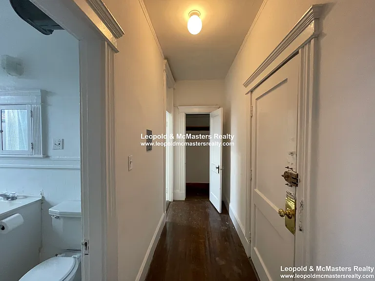 120 Warren St #18 — Photo 2
