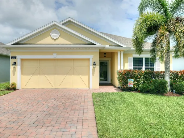 212 Sandcrest Cir, Sebastian, FL 32958