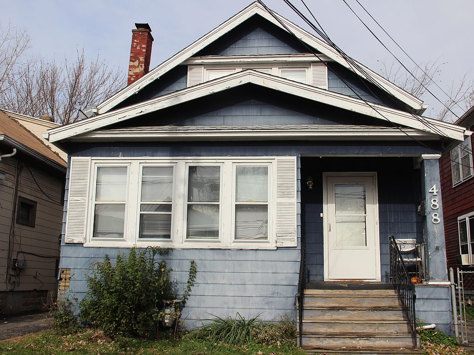 1st image of 488 Winspear Ave