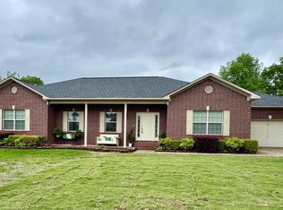 1710 Royal Oaks Dr, Malvern, AR 72104