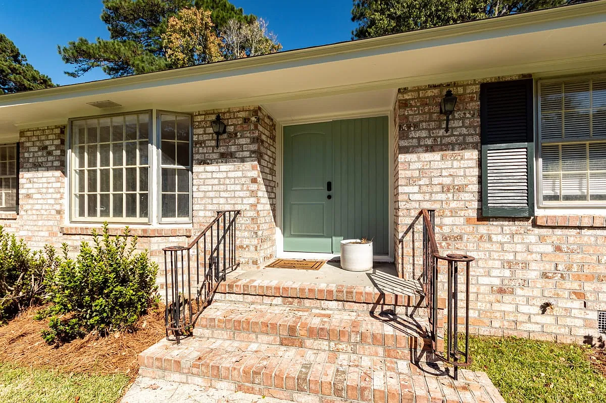 336 Betsy Rd — Photo 3