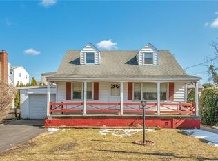 28 Stillwell Ave, Yonkers, NY 10704