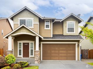 633 Ilwaco Pl NE, Renton, WA 98059