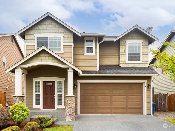 633 Ilwaco Pl NE, Renton, WA 98059