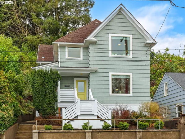 41 W Bond St, Astoria, OR 97103