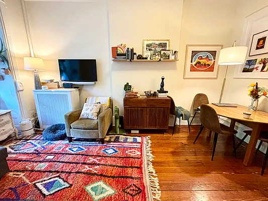 Rented by Garfield Realty  | media 15