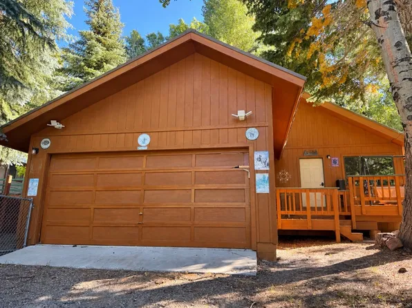 830 Piute Dr, June Lake, CA 93529