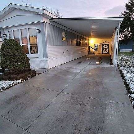 2nd image of 6167 Clover Way S