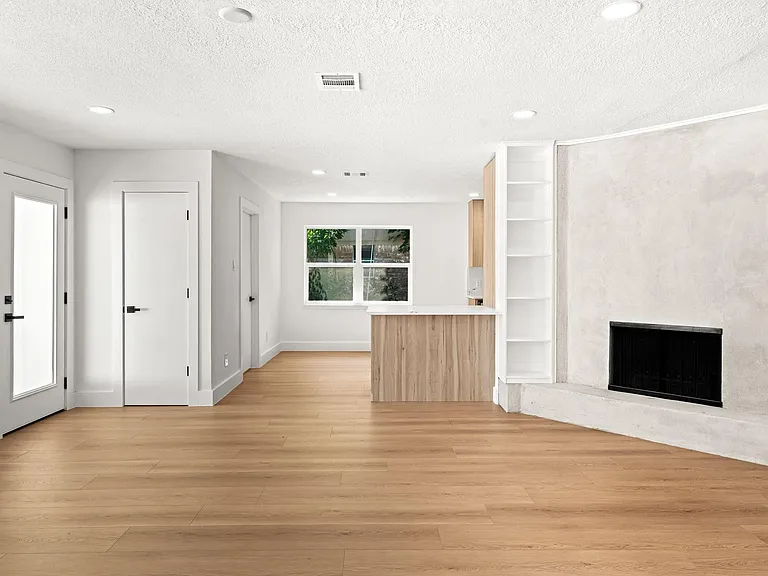 7631 Westwind Ln — Photo 13