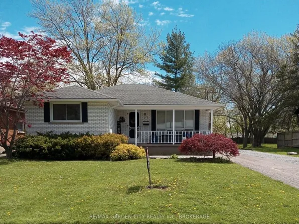 44 Valencourt Dr, Welland, ON L3C 1M8