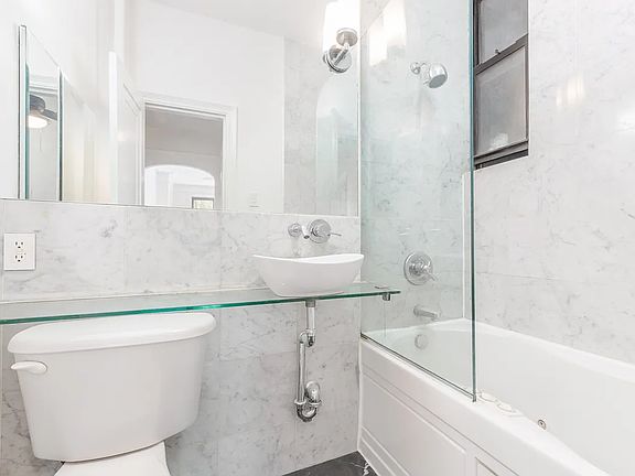 5th image of 448 E 88th St APT 1C