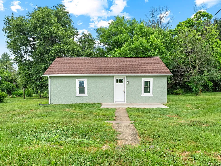 284 Ellicott Rd — Photo 10