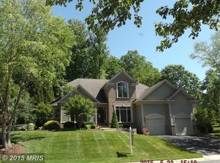 12025 Creekbend Dr, Reston, VA 20194