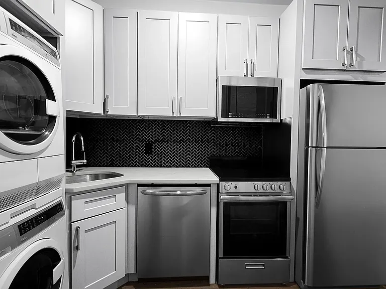 197 Franklin St #4B — Photo 3