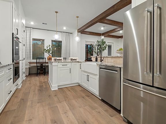 Fully loaded kitchen