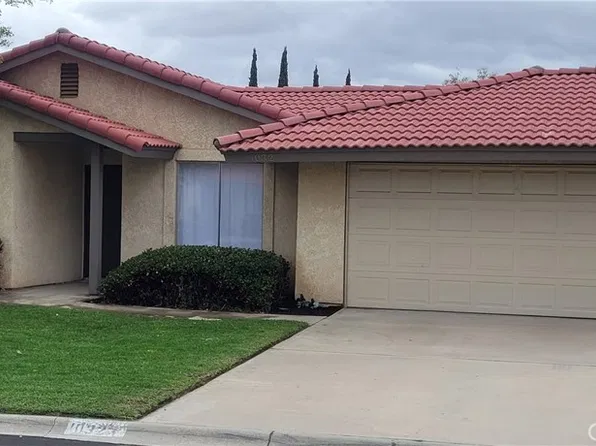 10323 Shahaptain Ave, Hesperia, CA 92345