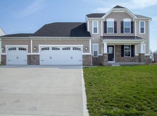 12194 Titano Cir NW, Uniontown, OH 44685
