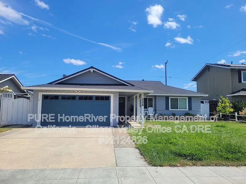 3238 Hilary Dr