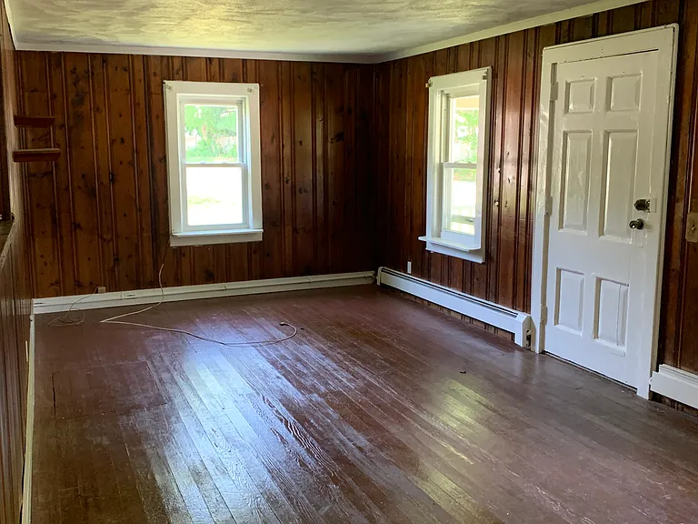 Living/dining room