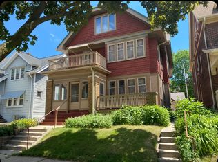2576 N Murray Ave #2576, Milwaukee, WI 53211