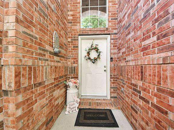 5th image of 10518 Lyndon Meadows Dr