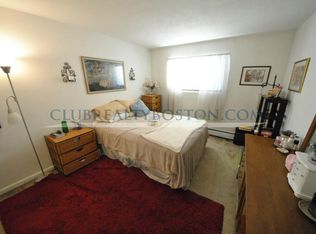 534 Washington St, Brighton, MA 02135