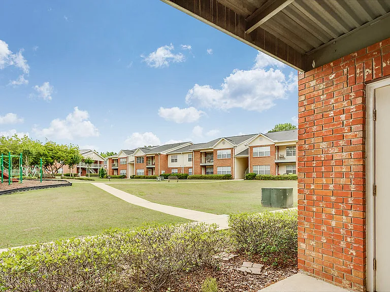 Forest Trail Apartment Homes — Photo 42