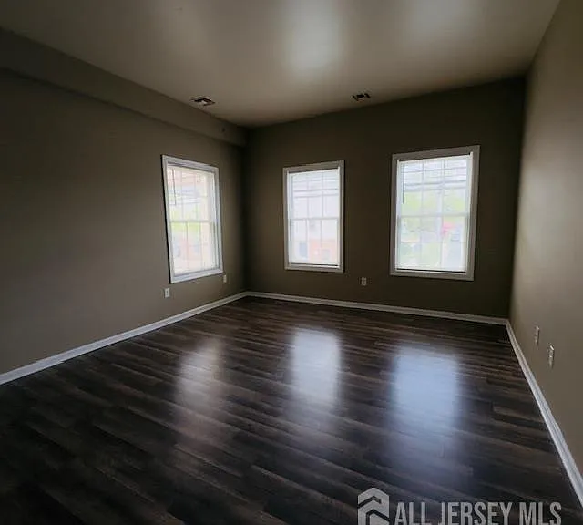 399 North Ave — Photo 9